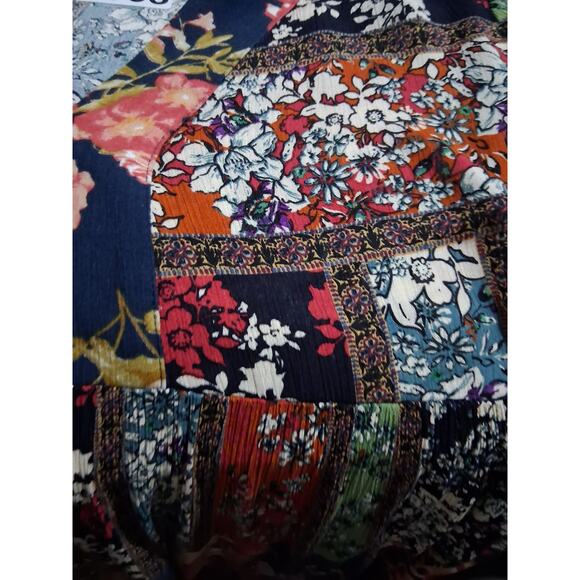 Entro Patchwork Floral Women's size Large Bohemian Cottagecore Bell Sleeve Dress - Picture 11 of 11